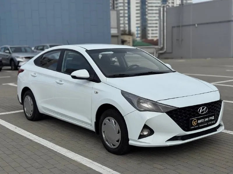 🚘 в продаже hyundai solaris год выпуска: 2020 пробег на табло: 137 745 км птс: электронный, юр. чистый двигатель: 1.4 бензин трансмиссия: at vin: z94k241bbmr259909 цена: 860 000 руб. 📞 + 7 (938) 130-35-61 адрес: г. ростов-на-дону, тц «сиверс», пр. сиверса, 23 – как нас найти способы оплаты: — наличные; — кредит (20 банков); — безнал без ндс; — обмен на ваш авто. больше подробностей об авто и способах оплаты узнавайте у менеджера @autozaorndbot ___________ смотрите все авто в наличии – https://autozao. ru/ max. ru/auto_zao_rnd 💬 🗺️ присоединяйтесь к авто зао в других городах: — москва — краснодар — авто зао юг (новый регион) - фотография - 2