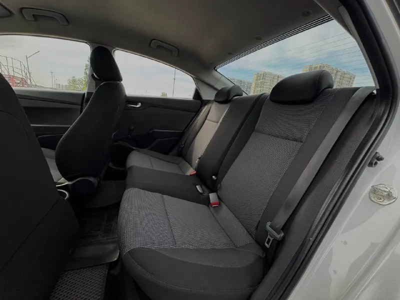 🚘 в продаже hyundai solaris год выпуска: 2020 пробег на табло: 137 745 км птс: электронный, юр. чистый двигатель: 1.4 бензин трансмиссия: at vin: z94k241bbmr259909 цена: 860 000 руб. 📞 + 7 (938) 130-35-61 адрес: г. ростов-на-дону, тц «сиверс», пр. сиверса, 23 – как нас найти способы оплаты: — наличные; — кредит (20 банков); — безнал без ндс; — обмен на ваш авто. больше подробностей об авто и способах оплаты узнавайте у менеджера @autozaorndbot ___________ смотрите все авто в наличии – https://autozao. ru/ max. ru/auto_zao_rnd 💬 🗺️ присоединяйтесь к авто зао в других городах: — москва — краснодар — авто зао юг (новый регион) - фотография - 8