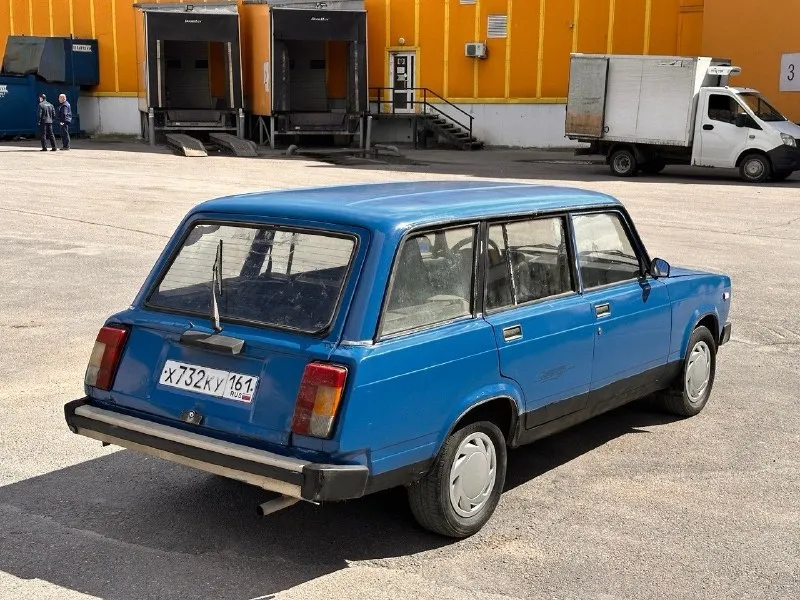 Продам ваз 2104 1990г двигатель работает хорошо карб. коробка все передачи переключат, ничего не хрустит. ходовая в порядке, машина едет прямо. нужно посмотреть генератор, не идет заряд. салон опрятный. документы кристально чистые. стоимость 85.000₽ осмотр г. ростов-на-дону контакты: 89185912645 - фотография - 1