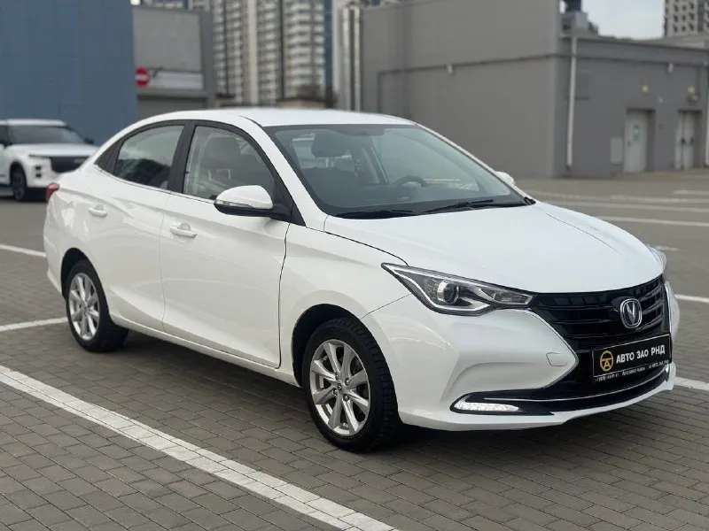 🚘 в продаже changan alsvin год выпуска: 2023 пробег на табло: 55 923 км птс: электронный, юр. чистый двигатель: 1.5 бензин трансмиссия: aмт vin: ls5a2ase5pd921790 цена: 820 000 руб. 📞 + 7 (938) 130-35-61 адрес: г. ростов-на-дону, тц «сиверс», пр. сиверса, 23 – как нас найти способы оплаты: — наличные; — кредит (20 банков); — безнал без ндс; — обмен на ваш авто. больше подробностей об авто и способах оплаты узнавайте у менеджера @autozaorndbot ___________ смотрите все авто в наличии – https://autozao. ru/ max. ru/auto_zao_rnd 💬 🗺️ присоединяйтесь к авто зао в других городах: — москва — краснодар — авто зао юг (новый регион) - фотография - 1