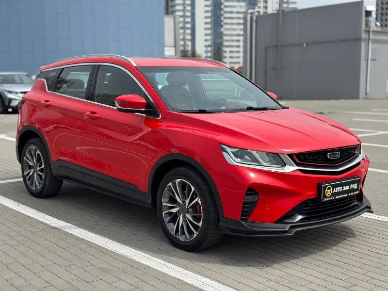 🚘 в продаже geely coolray год выпуска: 2022 пробег на табло: 57 956 км птс: электронный, юр. чистый двигатель: 1.5 бензин трансмиссия: aмт vin: y4k8622z3nb905775 цена: 1 430 000 руб. 📞 + 7 (938) 130-35-61 адрес: г. ростов-на-дону, тц «сиверс», пр. сиверса, 23 – как нас найти способы оплаты: — наличные; — кредит (20 банков); — безнал без ндс; — обмен на ваш авто. больше подробностей об авто и способах оплаты узнавайте у менеджера @autozaorndbot ___________ смотрите все авто в наличии – https://autozao. ru/ max. ru/auto_zao_rnd 💬 🗺️ присоединяйтесь к авто зао в других городах: — москва — краснодар — авто зао юг (новый регион) - фотография - 2