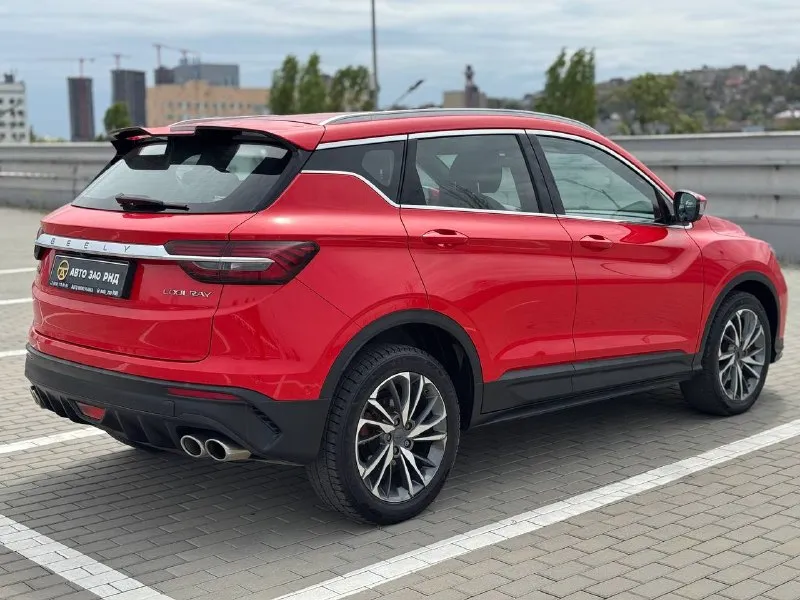 🚘 в продаже geely coolray год выпуска: 2022 пробег на табло: 57 956 км птс: электронный, юр. чистый двигатель: 1.5 бензин трансмиссия: aмт vin: y4k8622z3nb905775 цена: 1 430 000 руб. 📞 + 7 (938) 130-35-61 адрес: г. ростов-на-дону, тц «сиверс», пр. сиверса, 23 – как нас найти способы оплаты: — наличные; — кредит (20 банков); — безнал без ндс; — обмен на ваш авто. больше подробностей об авто и способах оплаты узнавайте у менеджера @autozaorndbot ___________ смотрите все авто в наличии – https://autozao. ru/ max. ru/auto_zao_rnd 💬 🗺️ присоединяйтесь к авто зао в других городах: — москва — краснодар — авто зао юг (новый регион) - фотография - 4