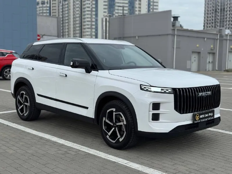 🚘 в продаже jaecoo j7 год выпуска: 2025 пробег на табло: 21 593 км птс: электронный, юр. чистый двигатель: 1.6 бензин трансмиссия: aмт vin: edxdb21b2sc030270 цена: 2 080 000 руб. 📞 + 7 (938) 130-35-61 адрес: г. ростов-на-дону, тц «сиверс», пр. сиверса, 23 – как нас найти способы оплаты: — наличные; — кредит (20 банков); — безнал без ндс; — обмен на ваш авто. больше подробностей об авто и способах оплаты узнавайте у менеджера @autozaorndbot ___________ смотрите все авто в наличии – https://autozao. ru/ max. ru/auto_zao_rnd 💬 🗺️ присоединяйтесь к авто зао в других городах: — москва — краснодар — авто зао юг (новый регион) - фотография - 1