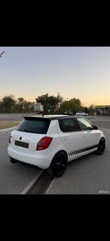 Skoda fabia rs 2011 двигатель прошел капитальный ремонт и гильзовку 10.000км назад новые свечи то каждые 6 тыс дсг работает отлично без пинков весь перед в бронепленке! стоит приятный прямоточный выхлоп состояние авто идеальное мультимедиа от фольксвагена оригинал с карплей для 1.4 очень хороший набор скорости установлены новые тормозные диски с перфорацией полностью готовый автомобиль в который не нужно ничего вкладывать! ездила строго на 100 бензине +79193995050 крым - фотография - 2