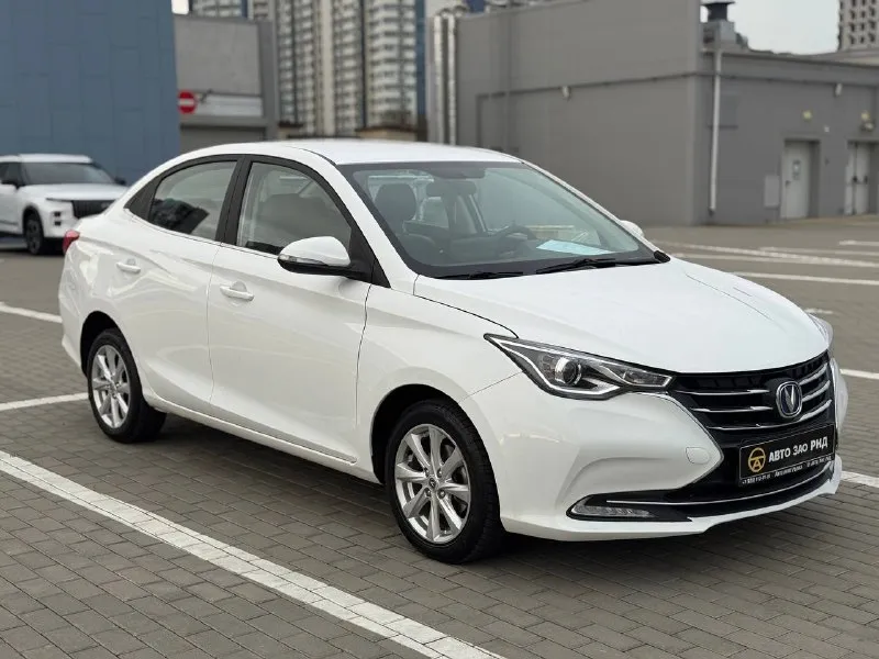 🚘 в продаже changan alsvin год выпуска: 2023 пробег на табло: 63 107 км птс: электронный, юр. чистый двигатель: 1.5 бензин трансмиссия: aмт vin: ls5a2ase2pd926879 цена: 810 000 руб. 📞 + 7 (938) 130-35-61 адрес: г. ростов-на-дону, тц «сиверс», пр. сиверса, 23 – как нас найти способы оплаты: — наличные; — кредит (20 банков); — безнал без ндс; — обмен на ваш авто. больше подробностей об авто и способах оплаты узнавайте у менеджера @autozaorndbot ___________ смотрите все авто в наличии – https://autozao. ru/ max. ru/auto_zao_rnd 💬 🗺️ присоединяйтесь к авто зао в других городах: — москва — краснодар — авто зао юг (новый регион) - фотография - 2