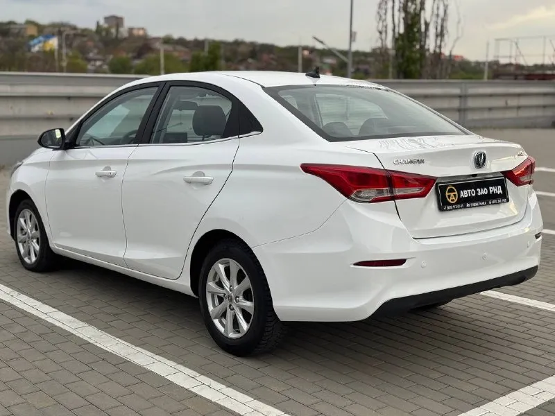 🚘 в продаже changan alsvin год выпуска: 2023 пробег на табло: 63 107 км птс: электронный, юр. чистый двигатель: 1.5 бензин трансмиссия: aмт vin: ls5a2ase2pd926879 цена: 810 000 руб. 📞 + 7 (938) 130-35-61 адрес: г. ростов-на-дону, тц «сиверс», пр. сиверса, 23 – как нас найти способы оплаты: — наличные; — кредит (20 банков); — безнал без ндс; — обмен на ваш авто. больше подробностей об авто и способах оплаты узнавайте у менеджера @autozaorndbot ___________ смотрите все авто в наличии – https://autozao. ru/ max. ru/auto_zao_rnd 💬 🗺️ присоединяйтесь к авто зао в других городах: — москва — краснодар — авто зао юг (новый регион) - фотография - 3