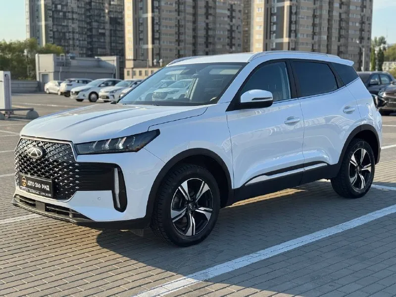 🚘 в продаже chery tiggo 4 год выпуска: 2025 пробег на табло: 21 427 км птс: электронный, юр. чистый двигатель: 1.5 бензин трансмиссия: aмт vin: ededb21bxsc014665 цена: 1 730 000 руб. 📞 + 7 (938) 130-35-61 адрес: г. ростов-на-дону, тц «сиверс», пр. сиверса, 23 – как нас найти способы оплаты: — наличные; — кредит (20 банков); — безнал без ндс; — обмен на ваш авто. больше подробностей об авто и способах оплаты узнавайте у менеджера @autozaorndbot ___________ смотрите все авто в наличии – https://autozao. ru/ max. ru/auto_zao_rnd 💬 🗺️ присоединяйтесь к авто зао в других городах: — москва — краснодар — авто зао юг (новый регион) - фотография - 1