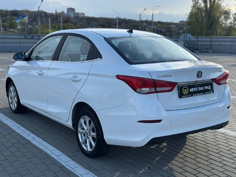 🚘 в продаже changan alsvin год выпуска: 2023 пробег на табло: 57 539 км птс: электронный двигатель: 1.5 бензин трансмиссия: amt vin: ls5a2ase8pd927180 цена: 790 000 новая цена: 780 000 руб. 📞 + 7 (938) 130-35-61 адрес: г. ростов-на-дону, тц «сиверс», пр. сиверса, 23 – как нас найти способы оплаты: — наличные; — кредит (20 банков); — безнал без ндс; — обмен на ваш авто. больше подробностей об авто и способах оплаты узнавайте у менеджера @autozaorndbot ___________ смотрите все авто в наличии – https://autozao. ru/ max. ru/auto_zao_rnd 💬 🗺️ присоединяйтесь к авто зао в других городах: — москва — краснодар — авто зао юг (новый регион) - фотография - 3