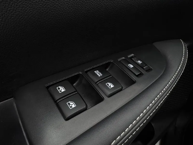 🚘 в продаже changan alsvin год выпуска: 2023 пробег на табло: 57 539 км птс: электронный двигатель: 1.5 бензин трансмиссия: amt vin: ls5a2ase8pd927180 цена: 790 000 новая цена: 780 000 руб. 📞 + 7 (938) 130-35-61 адрес: г. ростов-на-дону, тц «сиверс», пр. сиверса, 23 – как нас найти способы оплаты: — наличные; — кредит (20 банков); — безнал без ндс; — обмен на ваш авто. больше подробностей об авто и способах оплаты узнавайте у менеджера @autozaorndbot ___________ смотрите все авто в наличии – https://autozao. ru/ max. ru/auto_zao_rnd 💬 🗺️ присоединяйтесь к авто зао в других городах: — москва — краснодар — авто зао юг (новый регион) - фотография - 9