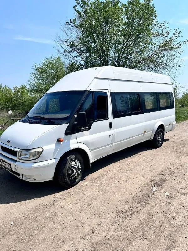 Продаю ford transit 2005 года выпуска. автомобиль был зарегистрирован в гаи как «в» класс. т. е. для управления данным авто нужна категория на легковой автомобиль. самый большой авто данного класса. был междугородним маршрутным автобусом. мной был приобретен и переделан для перевозки овощей и фруктов, но позже сменил вид деятельности и автомобиль так и не был использован по назначению. двигатель запускается и работает идеально, без какого-либо дыма, не троит, работает как и должен. уровень масла в двигателе держится от замены до замены, не доливая ни грамма ! коробка так же работает без каких-либо нареканий. боковая дверь на электроприводе. тахографы, платоны и прочее естественно не требуются, так как это легковой авто. вложений абсолютно никаких не требуется, все работает исправно. . номер для связи +79381001314 - фотография - 3