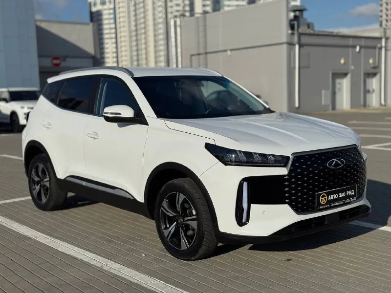 🚘 в продаже chery tiggo 4 год выпуска: 2025 пробег на табло: 25 179 км птс: электронный двигатель: 1.5 бензин трансмиссия: amt vin: ededb21b9sc014740 цена: 1 710 000 руб. 📞 + 7 (938) 130-35-61 адрес: г. ростов-на-дону, тц «сиверс», пр. сиверса, 23 – как нас найти способы оплаты: — наличные; — кредит (20 банков); — безнал без ндс; — обмен на ваш авто. больше подробностей об авто и способах оплаты узнавайте у менеджера @autozaorndbot ___________ смотрите все авто в наличии – https://autozao. ru/ max. ru/auto_zao_rnd 💬 🗺️ присоединяйтесь к авто зао в других городах: — москва — краснодар — авто зао юг (новый регион) - фотография - 2