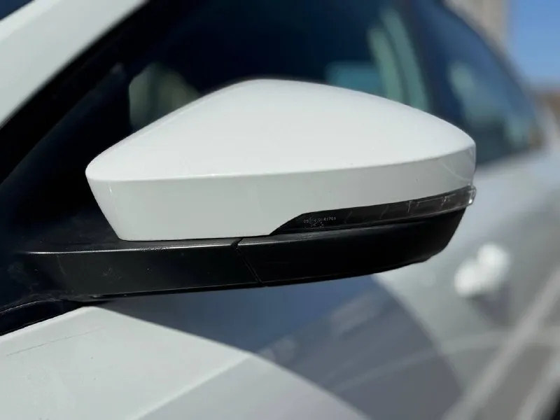 🚘 в продаже skoda octavia год выпуска: 2020 пробег на табло: 135 665 км птс: электронный двигатель: 1.6 бензин трансмиссия: at vin: xw8an2ne0lh023052 цена: 940 000 новая цена: 930 000 руб. 📞 + 7 (938) 130-35-61 адрес: г. ростов-на-дону, тц «сиверс», пр. сиверса, 23 – как нас найти способы оплаты: — наличные; — кредит (20 банков); — безнал без ндс; — обмен на ваш авто. больше подробностей об авто и способах оплаты узнавайте у менеджера @autozaorndbot ___________ смотрите все авто в наличии – https://autozao. ru/ max. ru/auto_zao_rnd 💬 🗺️ присоединяйтесь к авто зао в других городах: — москва — краснодар — авто зао юг (новый регион) - фотография - 9