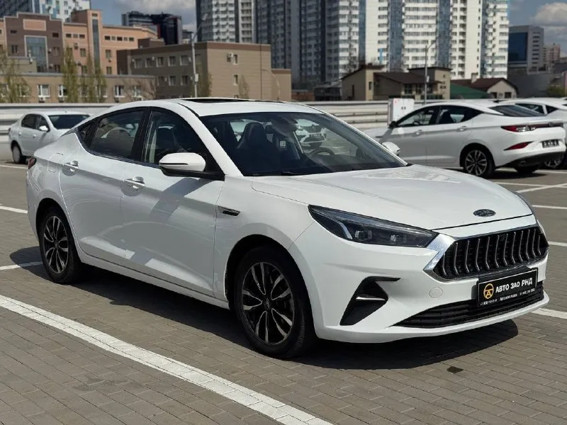 🚘 в продаже jac j7 год выпуска: 2023 пробег на табло: 70 123 км птс: электронный двигатель: 1.5 бензин трансмиссия: cvt vin: mx1j7aggxpk057668 цена: 910 000 новая цена: 890 000 руб. 📞 + 7 (938) 130-35-61 адрес: г. ростов-на-дону, тц «сиверс», пр. сиверса, 23 – как нас найти способы оплаты: — наличные; — кредит (20 банков); — безнал без ндс; — обмен на ваш авто. больше подробностей об авто и способах оплаты узнавайте у менеджера @autozaorndbot ___________ смотрите все авто в наличии – https://autozao. ru/ max. ru/auto_zao_rnd 💬 🗺️ присоединяйтесь к авто зао в других городах: — москва — краснодар — авто зао юг (новый регион) - фотография - 2