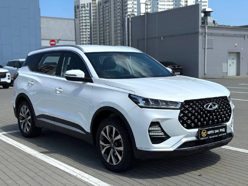 🚘 в продаже chery tiggo 7 год выпуска: 2023 пробег на табло: 71 597 км птс: электронный, юр. чистый двигатель: 1.5 бензин трансмиссия: aмт vin: lvvdb21b7pd729080 цена: 1 350 000 руб. 📞 + 7 (938) 130-35-61 адрес: г. ростов-на-дону, тц «сиверс», пр. сиверса, 23 – как нас найти способы оплаты: — наличные; — кредит (20 банков); — безнал без ндс; — обмен на ваш авто. больше подробностей об авто и способах оплаты узнавайте у менеджера @autozaorndbot ___________ смотрите все авто в наличии – https://autozao. ru/ max. ru/auto_zao_rnd 💬 🗺️ присоединяйтесь к авто зао в других городах: — москва — краснодар — авто зао юг (новый регион) - фотография - 1