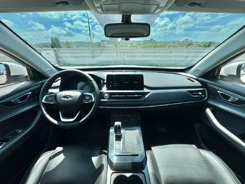 🚘 в продаже chery tiggo 7 год выпуска: 2023 пробег на табло: 71 597 км птс: электронный, юр. чистый двигатель: 1.5 бензин трансмиссия: aмт vin: lvvdb21b7pd729080 цена: 1 350 000 руб. 📞 + 7 (938) 130-35-61 адрес: г. ростов-на-дону, тц «сиверс», пр. сиверса, 23 – как нас найти способы оплаты: — наличные; — кредит (20 банков); — безнал без ндс; — обмен на ваш авто. больше подробностей об авто и способах оплаты узнавайте у менеджера @autozaorndbot ___________ смотрите все авто в наличии – https://autozao. ru/ max. ru/auto_zao_rnd 💬 🗺️ присоединяйтесь к авто зао в других городах: — москва — краснодар — авто зао юг (новый регион) - фотография - 4