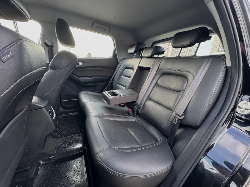 🚘 в продаже chery tiggo 4 год выпуска: 2022 пробег на табло: 63 456 км птс: электронный, юр. чистый двигатель: 1.5 бензин трансмиссия: aмт vin: lvvdb21b7nd276253 цена: 1 080 000 руб. 📞 + 7 (938) 130-35-61 адрес: г. ростов-на-дону, тц «сиверс», пр. сиверса, 23 – как нас найти способы оплаты: — наличные; — кредит (20 банков); — безнал без ндс; — обмен на ваш авто. больше подробностей об авто и способах оплаты узнавайте у менеджера @autozaorndbot ___________ смотрите все авто в наличии – https://autozao. ru/ max. ru/auto_zao_rnd 💬 🗺️ присоединяйтесь к авто зао в других городах: — москва — краснодар — авто зао юг (новый регион) - фотография - 9
