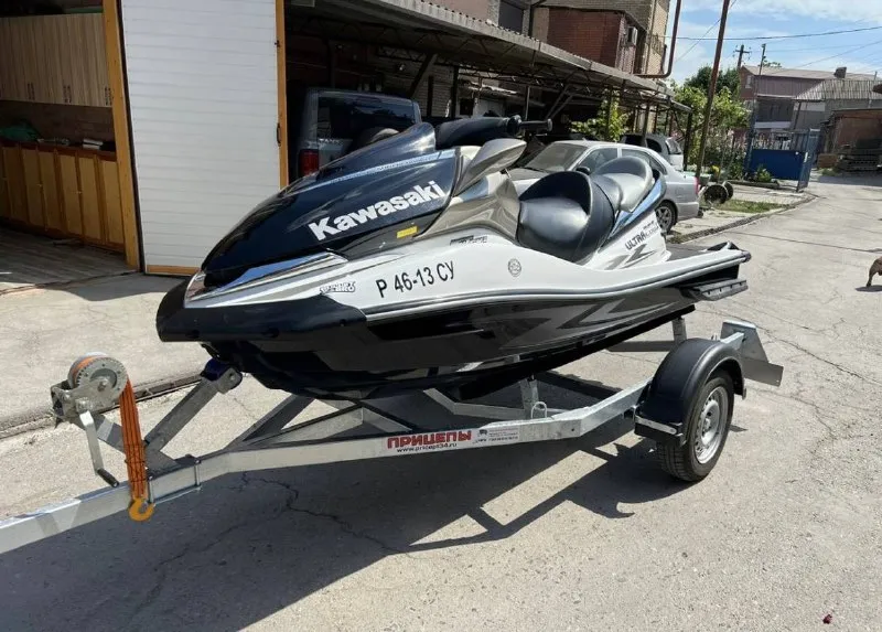 Kawasaki ultra 260 lx год выпуска: 2012 мощность л. с.:260 объем двигателя, см(3) 1498 ✅гидроцикл в идеальном техническом и внешним состоянии 🚤🚀!✅наработка 137 мото часа !!! торг уместен. дополнительные фото и видео скину по запросу. цена: 1 150 000р +79497141953 - фотография - 2