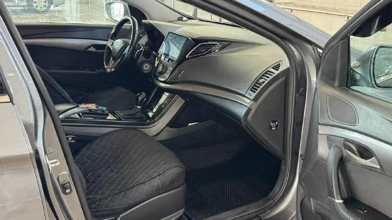 Продам hyundai 140, 2015 г. 2.0л ат машина в хорошем состоянии 3 хозяева в такси прокат и т д. . не была двигатель масло не жрет коробка в норме ходовая в норме резина лето салон в нормальном состоянии я хозяин по документом, проблем не будет звоните пишите кому интересно тел. +79055577277 ростов-на-дону цена 1.300 торт присутствует но не по телефону vk. ru/politik2 - фотография - 5