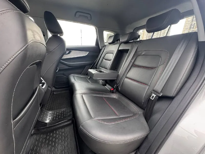 🚘 в продаже chery tiggo 7 pro год выпуска: 2022 пробег на табло: 64 094 км птс: электронный двигатель: 1.5 бензин трансмиссия: cvt vin: lvvdb21bxnd723206 цена: 1 320 000 руб. 📞 + 7 (938) 130-35-61 адрес: г. ростов-на-дону, тц «сиверс», пр. сиверса, 23 – как нас найти способы оплаты: — наличные; — кредит (20 банков); — безнал без ндс; — обмен на ваш авто. больше подробностей об авто и способах оплаты узнавайте у менеджера @autozaorndbot ___________ смотрите все авто в наличии – https://autozao. ru/ max. ru/auto_zao_rnd 💬 🗺️ присоединяйтесь к авто зао в других городах: — москва — краснодар — авто зао юг (новый регион) - фотография - 5
