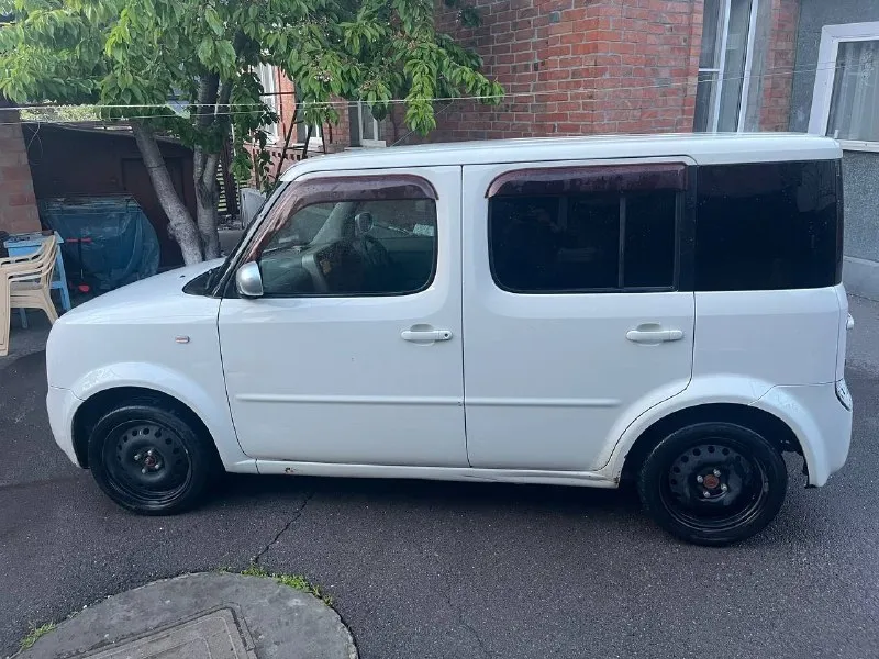 Продам nissan cube 2004г/в. 292т. пробег. стоит сигналка с автозапуском, камера заднего вида, по музыке две пары 16рей. мотор и коробка уже стоят контрактные. на ходу, езжу постоянно. я собственник. много чего сделал. есть фото работ, запчастей. из последних работ : колодки перед, зад. ступичные подшипники. масла-фильтра мотор и коробка ( масло ориг ниссан ), свечи так же ориг, промыта система охлаждения, заменен кран печки, диффузор радиатора с вентилятором в сборе, приводные ремни и натяжной ролик, перебран генератор, подшипники заменены, новый акб на гарантии. мог что-то забыть )кузов не гнилой, в родном окрасе. есть комплект зимней резины на штампах в сборе, могу отдать с ним ( по обстоятельствам) цена 520т. р. торг есть. рассмотрю варианты обмена связь лс или в тг по номеру 89996926117 связь: vk. ru/id288666493 - фотография - 2