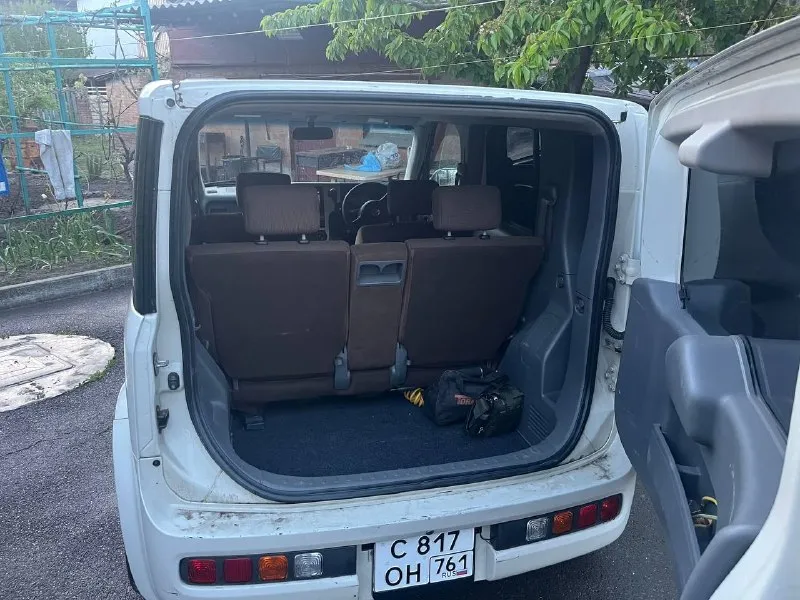 Продам nissan cube 2004г/в. 292т. пробег. стоит сигналка с автозапуском, камера заднего вида, по музыке две пары 16рей. мотор и коробка уже стоят контрактные. на ходу, езжу постоянно. я собственник. много чего сделал. есть фото работ, запчастей. из последних работ : колодки перед, зад. ступичные подшипники. масла-фильтра мотор и коробка ( масло ориг ниссан ), свечи так же ориг, промыта система охлаждения, заменен кран печки, диффузор радиатора с вентилятором в сборе, приводные ремни и натяжной ролик, перебран генератор, подшипники заменены, новый акб на гарантии. мог что-то забыть )кузов не гнилой, в родном окрасе. есть комплект зимней резины на штампах в сборе, могу отдать с ним ( по обстоятельствам) цена 520т. р. торг есть. рассмотрю варианты обмена связь лс или в тг по номеру 89996926117 связь: vk. ru/id288666493 - фотография - 5