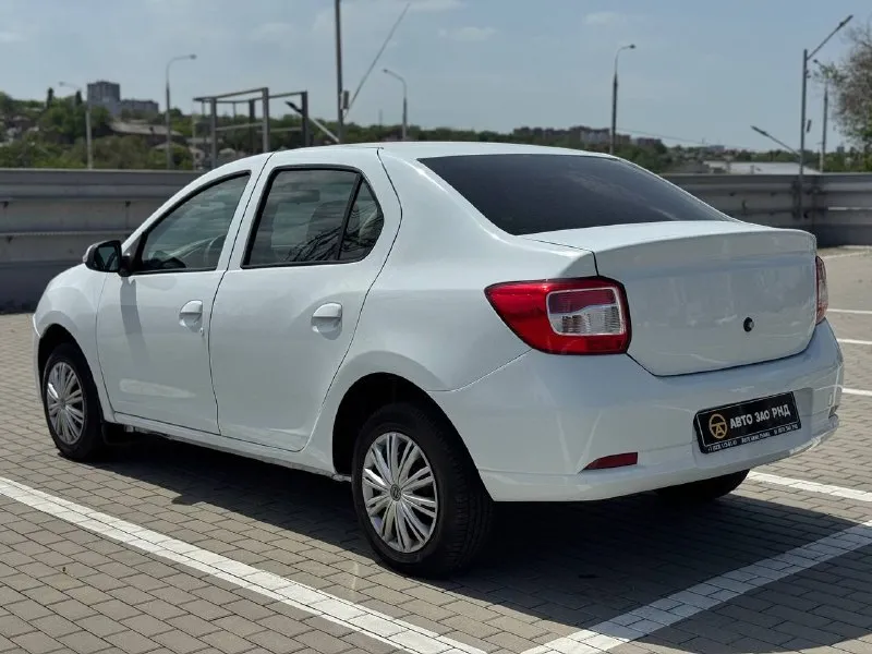 🚘 в продаже renault logan год выпуска: 2021 пробег на табло: 74 091 км птс: электронный двигатель: 1.6 бензин трансмиссия: at vin: x7l4srltb68206331 цена: 680 000 руб. 📞 + 7 (938) 130-35-61 адрес: г. ростов-на-дону, тц «сиверс», пр. сиверса, 23 – как нас найти способы оплаты: — наличные; — кредит (20 банков); — безнал без ндс; — обмен на ваш авто. больше подробностей об авто и способах оплаты узнавайте у менеджера @autozaorndbot ___________ смотрите все авто в наличии – https://autozao. ru/ max. ru/auto_zao_rnd 💬 🗺️ присоединяйтесь к авто зао в других городах: — москва — краснодар — авто зао юг (новый регион) - фотография - 3