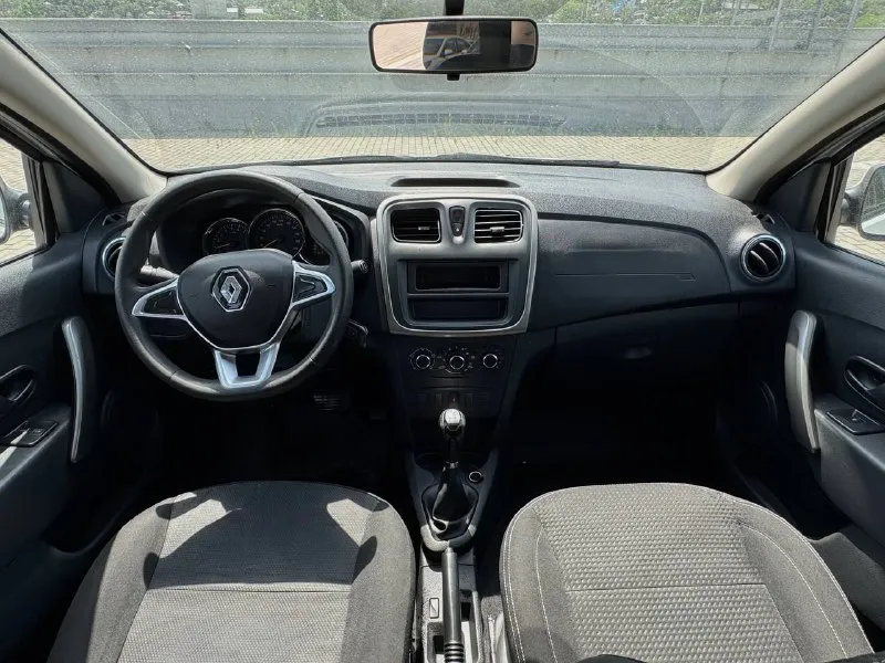 🚘 в продаже renault logan год выпуска: 2021 пробег на табло: 74 091 км птс: электронный двигатель: 1.6 бензин трансмиссия: at vin: x7l4srltb68206331 цена: 680 000 руб. 📞 + 7 (938) 130-35-61 адрес: г. ростов-на-дону, тц «сиверс», пр. сиверса, 23 – как нас найти способы оплаты: — наличные; — кредит (20 банков); — безнал без ндс; — обмен на ваш авто. больше подробностей об авто и способах оплаты узнавайте у менеджера @autozaorndbot ___________ смотрите все авто в наличии – https://autozao. ru/ max. ru/auto_zao_rnd 💬 🗺️ присоединяйтесь к авто зао в других городах: — москва — краснодар — авто зао юг (новый регион) - фотография - 5