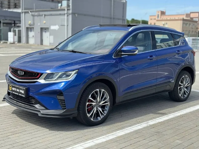 🚘 в продаже geely coolray год выпуска: 2022 пробег на табло: 70 244 км птс: электронный двигатель: 1.5 бензин трансмиссия: amt vin: y4k8622z5nb906152 цена: 1 450 000 руб. 📞 + 7 (938) 130-35-61 адрес: г. ростов-на-дону, тц «сиверс», пр. сиверса, 23 – как нас найти способы оплаты: — наличные; — кредит (20 банков); — безнал без ндс; — обмен на ваш авто. больше подробностей об авто и способах оплаты узнавайте у менеджера @autozaorndbot ___________ смотрите все авто в наличии – https://autozao. ru/ max. ru/auto_zao_rnd 💬 🗺️ присоединяйтесь к авто зао в других городах: — москва — краснодар — авто зао юг (новый регион) - фотография - 1