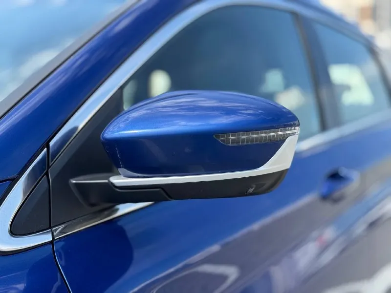 🚘 в продаже geely coolray год выпуска: 2022 пробег на табло: 70 244 км птс: электронный двигатель: 1.5 бензин трансмиссия: amt vin: y4k8622z5nb906152 цена: 1 450 000 руб. 📞 + 7 (938) 130-35-61 адрес: г. ростов-на-дону, тц «сиверс», пр. сиверса, 23 – как нас найти способы оплаты: — наличные; — кредит (20 банков); — безнал без ндс; — обмен на ваш авто. больше подробностей об авто и способах оплаты узнавайте у менеджера @autozaorndbot ___________ смотрите все авто в наличии – https://autozao. ru/ max. ru/auto_zao_rnd 💬 🗺️ присоединяйтесь к авто зао в других городах: — москва — краснодар — авто зао юг (новый регион) - фотография - 9