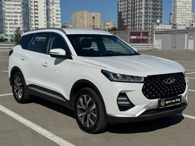 🚘 в продаже chery tiggo 7pro год выпуска: 2022 пробег на табло: 88 508 км птс: электронный двигатель: 1.5 бензин трансмиссия: cvt vin: lvvdb21bxnd723173 цена: 1 280 000 руб. 📞 + 7 (938) 130-35-61 адрес: г. ростов-на-дону, тц «сиверс», пр. сиверса, 23 – как нас найти способы оплаты: — наличные; — кредит (20 банков); — безнал без ндс; — обмен на ваш авто. больше подробностей об авто и способах оплаты узнавайте у менеджера @autozaorndbot ___________ смотрите все авто в наличии – https://autozao. ru/ max. ru/auto_zao_rnd 💬 🗺️ присоединяйтесь к авто зао в других городах: — москва — краснодар — авто зао юг (новый регион) - фотография - 2