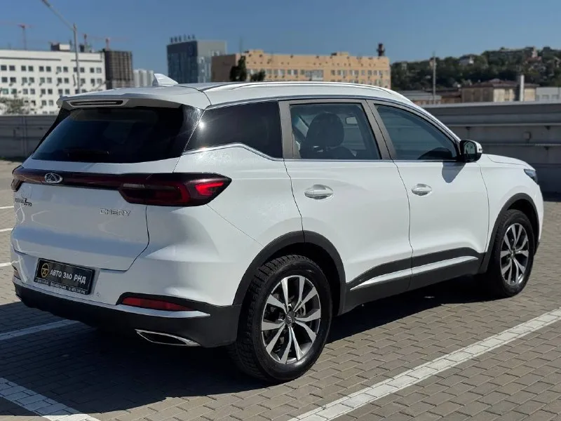 🚘 в продаже chery tiggo 7pro год выпуска: 2022 пробег на табло: 88 508 км птс: электронный двигатель: 1.5 бензин трансмиссия: cvt vin: lvvdb21bxnd723173 цена: 1 280 000 руб. 📞 + 7 (938) 130-35-61 адрес: г. ростов-на-дону, тц «сиверс», пр. сиверса, 23 – как нас найти способы оплаты: — наличные; — кредит (20 банков); — безнал без ндс; — обмен на ваш авто. больше подробностей об авто и способах оплаты узнавайте у менеджера @autozaorndbot ___________ смотрите все авто в наличии – https://autozao. ru/ max. ru/auto_zao_rnd 💬 🗺️ присоединяйтесь к авто зао в других городах: — москва — краснодар — авто зао юг (новый регион) - фотография - 4