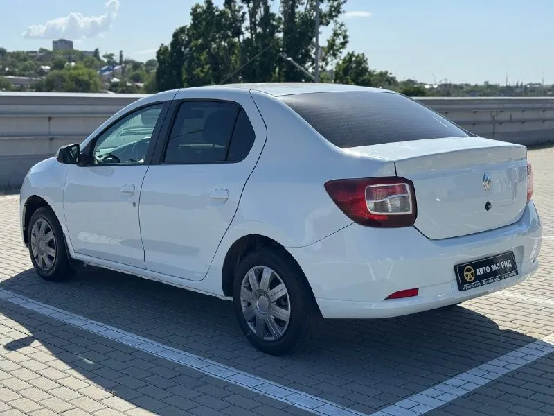🚘 в продаже renault logan год выпуска: 2021 пробег на табло: 85 767 км птс: электронный двигатель: 1.6 бензин трансмиссия: mt vin: x7l4srlv468417580 цена: 570 000 руб. 📞 + 7 (938) 130-35-61 адрес: г. ростов-на-дону, тц «сиверс», пр. сиверса, 23 – как нас найти способы оплаты: — наличные; — кредит (20 банков); — безнал без ндс; — обмен на ваш авто. больше подробностей об авто и способах оплаты узнавайте у менеджера @autozaorndbot ___________ смотрите все авто в наличии – https://autozao. ru/ max. ru/auto_zao_rnd 💬 🗺️ присоединяйтесь к авто зао в других городах: — москва — краснодар — авто зао юг (новый регион) - фотография - 3