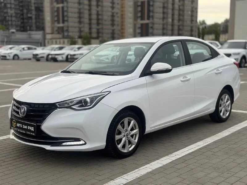 🚘 в продаже changan alsvin год выпуска: 2023 пробег на табло: 55 923 км птс: электронный, юр. чистый двигатель: 1.5 бензин трансмиссия: aмт vin: ls5a2ase5pd921790 цена: 790 000 новая цена: 760 000 руб. 📞 + 7 (938) 130-35-61 адрес: г. ростов-на-дону, тц «сиверс», пр. сиверса, 23 – как нас найти способы оплаты: — наличные; — кредит (20 банков); — безнал без ндс; — обмен на ваш авто. больше подробностей об авто и способах оплаты узнавайте у менеджера @autozaorndbot ___________ смотрите все авто в наличии – https://autozao. ru/ max. ru/auto_zao_rnd 💬 🗺️ присоединяйтесь к авто зао в других городах: — москва — краснодар — авто зао юг (новый регион) - фотография - 1
