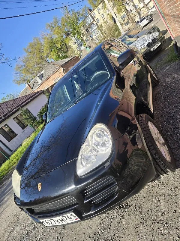 Здравствуйте porsche cayenne, 2004 г пробег после гильзы 158206 тк машина оформлена на супругу во влодении у нас 3 года машина самолёт двигатель работает хорошо, коробка тоже всё хорошо, внешка есть притертость мы как купили так и ездим по машине проблем нет вид имеет это старенький порш но при нажатии на газ впечатляет едит хорошо цена 800 тр номер телефона 89668888161 звоните в любое удобное для вас время вк: vk. ru/id384281293 - фотография - 1