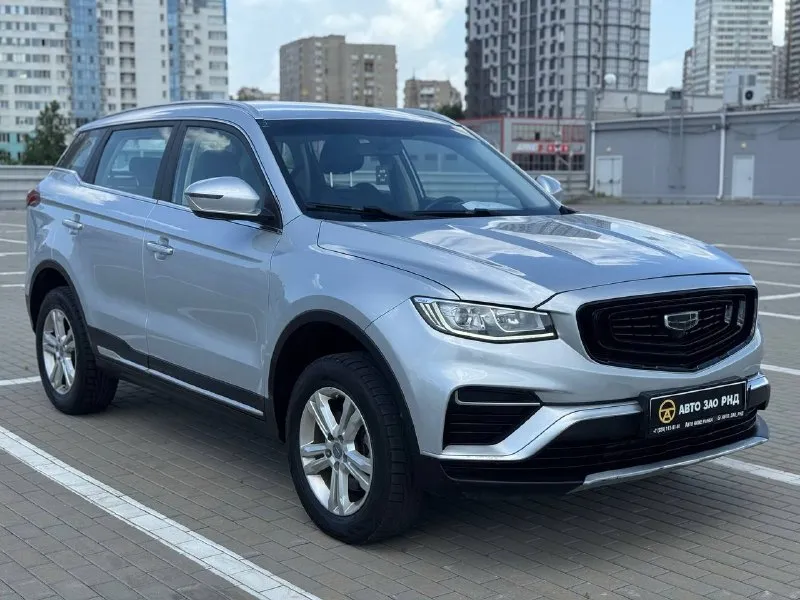 🚘 в продаже geely atlas pro год выпуска: 2023 пробег на табло: 71 154 км птс: электронный двигатель: 1.5 бензин трансмиссия: aт vin: y4k8722z9pb305133 цена: 1 420 000 руб. 📞 + 7 (938) 130-35-61 адрес: г. ростов-на-дону, тц «сиверс», пр. сиверса, 23 – как нас найти способы оплаты: — наличные; — кредит (20 банков); — безнал без ндс; — обмен на ваш авто. больше подробностей об авто и способах оплаты узнавайте у менеджера @autozaorndbot ___________ смотрите все авто в наличии – https://autozao. ru/ max. ru/auto_zao_rnd 💬 🗺️ присоединяйтесь к авто зао в других городах: — москва — краснодар — авто зао юг (новый регион) - фотография - 2