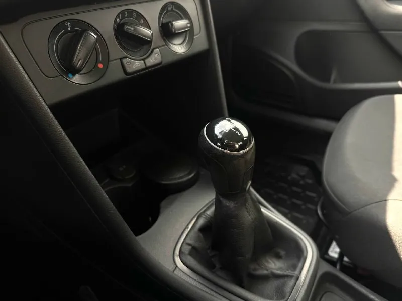 🚘 в продаже volkswagen polo год выпуска: 2019 пробег на табло: 181 474 км птс: электронный двигатель: 1.6 бензин трансмиссия: mt vin: xw8zzz61zkg039788 цена: 520 000 новая цена: 510 000 руб. 📞 + 7 (938) 130-35-61 адрес: г. ростов-на-дону, тц «сиверс», пр. сиверса, 23 – как нас найти способы оплаты: — наличные; — кредит (20 банков); — безнал без ндс; — обмен на ваш авто. больше подробностей об авто и способах оплаты узнавайте у менеджера @autozaorndbot ___________ смотрите все авто в наличии – https://autozao. ru/ max. ru/auto_zao_rnd 💬 🗺️ присоединяйтесь к авто зао в других городах: — москва — краснодар — авто зао юг (новый регион) - фотография - 8