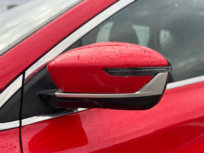 🚘 в продаже geely coolray год выпуска: 2022 пробег на табло: 81 100 км птс: электронный, юр. чистый двигатель: 1.5 бензин трансмиссия: amt vin: y4k8622z0nb908066 цена: 1 260 000 руб. 📞 + 7 (938) 130-35-61 адрес: г. ростов-на-дону, тц «сиверс», пр. сиверса, 23 – как нас найти способы оплаты: — наличные; — кредит (20 банков); — безнал без ндс; — обмен на ваш авто. больше подробностей об авто и способах оплаты узнавайте у менеджера @autozaorndbot ___________ смотрите все авто в наличии – https://autozao. ru/ max. ru/auto_zao_rnd 💬 🗺️ присоединяйтесь к авто зао в других городах: — москва — краснодар — авто зао юг (новый регион) - фотография - 5