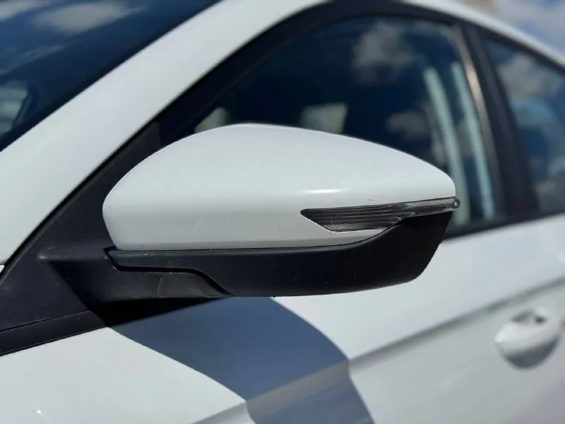 🚘 в продаже geely emgrand год выпуска: 2022 пробег на табло: 77 791 км птс: электронный двигатель: 1.5 бензин трансмиссия: cvt vin: lb3f31026pg012654 цена: 1 020 000 новая цена: 990 000 руб. 📞 + 7 (938) 130-35-61 адрес: г. ростов-на-дону, тц «сиверс», пр. сиверса, 23 – как нас найти способы оплаты: — наличные; — кредит (20 банков); — безнал без ндс; — обмен на ваш авто. больше подробностей об авто и способах оплаты узнавайте у менеджера @autozaorndbot ___________ смотрите все авто в наличии – https://autozao. ru/ max. ru/auto_zao_rnd 💬 🗺️ присоединяйтесь к авто зао в других городах: — москва — краснодар — авто зао юг (новый регион) - фотография - 5