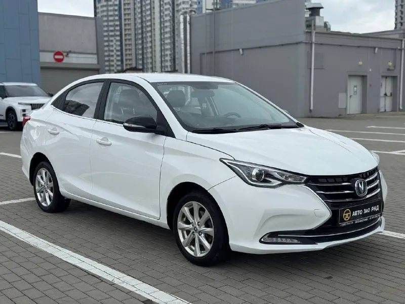 🚘 в продаже changan alsvin год выпуска: 2023 пробег на табло: 28 518 км птс: электронный двигатель: 1.5 бензин трансмиссия: amt vin: ls5a2ase2pd926736 цена: 760 000 новая цена: 720 000 руб. 📞 + 7 (938) 130-35-61 адрес: г. ростов-на-дону, тц «сиверс», пр. сиверса, 23 – как нас найти способы оплаты: — наличные; — кредит (20 банков); — безнал без ндс; — обмен на ваш авто. больше подробностей об авто и способах оплаты узнавайте у менеджера @autozaorndbot ___________ смотрите все авто в наличии – https://autozao. ru/ max. ru/auto_zao_rnd 💬 🗺️ присоединяйтесь к авто зао в других городах: — москва — краснодар — авто зао юг (новый регион) - фотография - 2
