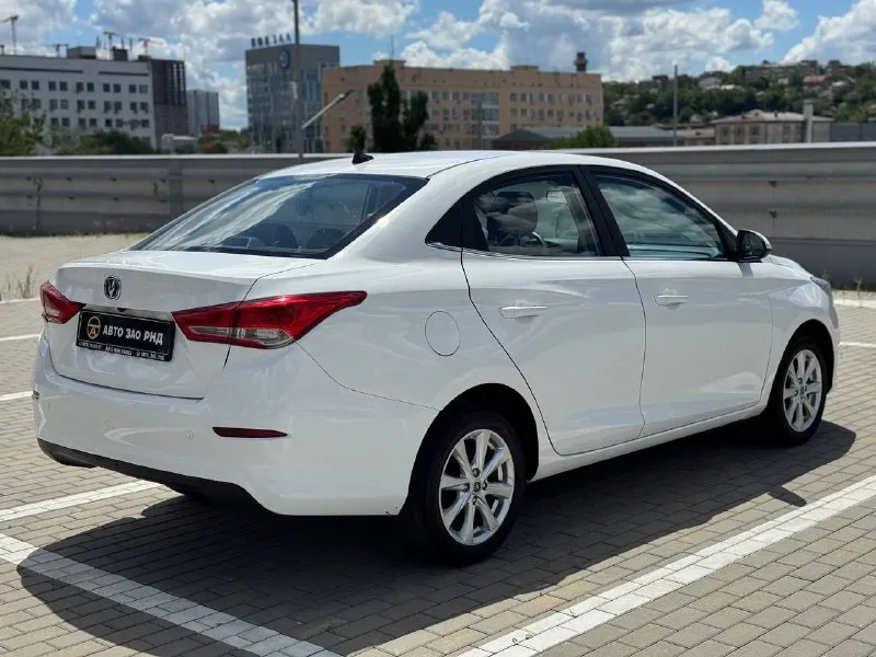 🚘 в продаже changan alsvin год выпуска: 2023 пробег на табло: 24 500 км птс: электронный двигатель: 1.5 бензин трансмиссия: amt vin: ls5a2ase1rd926519 цена: 780 000 руб. 📞 + 7 (938) 130-35-61 г. ростов-на-дону, тц «сиверс», пр. сиверса, 23 – как нас найти 📍 способы оплаты: — наличные; — кредит (20 банков); — безнал без ндс; — обмен на ваш авто. больше подробностей об авто и способах оплаты узнавайте у менеджера 📲 @autozaorndbot ___________ подбор авто – @auto_zao_bot 🤖 все авто – https://autozao. ru/ 🌐 мы в max. ru/auto_zao_rnd 💬 🗺️ присоединяйтесь к авто зао : — москва — краснодар — авто зао юг (новый регион) - фотография - 4