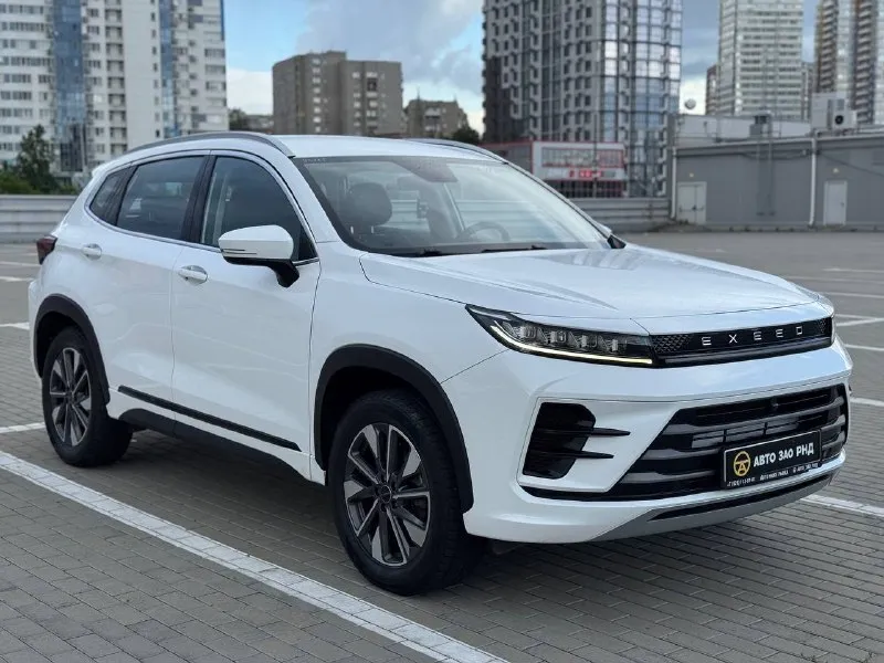 🚘 в продаже exeed lx год выпуска: 2023 пробег на табло: 68 942 км птс: электронный двигатель: 1.5 бензин трансмиссия: cvt vin: lvtdb21b3pe910485 цена: 1 460 000 руб. 📞 + 7 (938) 130-35-61 г. ростов-на-дону, тц «сиверс», пр. сиверса, 23 – как нас найти 📍 способы оплаты: — наличные; — кредит (20 банков); — безнал без ндс; — обмен на ваш авто. больше подробностей об авто и способах оплаты узнавайте у менеджера 📲 @autozaorndbot ___________ подбор авто – @auto_zao_bot 🤖 все авто – https://autozao. ru/ 🌐 мы в max. ru/auto_zao_rnd 💬 🗺️ присоединяйтесь к авто зао : — москва — краснодар — авто зао юг (новый регион) - фотография - 2