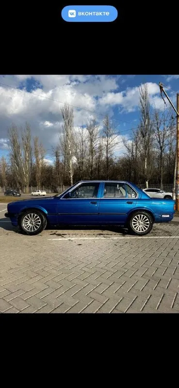 Bmw e30 m50b20 ростов-на-дону 310 000 +79956156900 отрываю от сердца отличную беху. мою верную подругу, надежного товарища и классную тачку. машина эмоция которая гарантирует сотни взглядов, лайков на дорогах, море внимания и тд. тачка с душой и с характером. я собственник. чистая по документам, без залогов арестов запретов и тд. тех осмотр пройдён недавно, не надо будет платить вам. поставил на учет с таким мотором за копейки в ростове. с постановкой на учет могу помочь без проблем. лучший спек для начинающего дрифтера. торг символический на бензин и так приступим bmw e30 мотор: m50b20 - масло не ест - заварка - задние пружины нива + баффер ( родные имеются ) - на передних по бафферу - новое масло - новый патрубок воздушного фильтра (силикон) - новые свечи связь: vk. ru/autopoetryrazwratil - фотография - 4