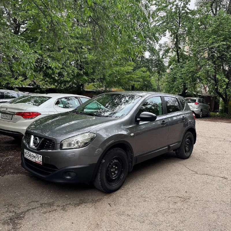 🚘 марка nissan qashqai 📅год 2013 🕧пробег 146.000км 💰цена 1.100.000₽ ☎️тел. +79034868390 👤владелец vk. ru/danielyannn_001 📍место осмотра: г. ростов-на-дону 📃описание: отличный кашкай для повседневной езды. (без вложений) 2013 г 1.6 117 лс родной пробег 146.000 техническая часть автомобиля в отличном состоянии. двигатель в отличном состоянии не троит, не дымит, масло не кушает. ходовая новая, ничего нигде не гремит, не гудит, не стучит. электроника в автомобиле полностью исправна, работает каждая кнопочка. по кузову автомобиль в хорошем состоянии. на машине ездит дедушка 70 лет очень редко, всегда стоит в гараже имеется заводская летняя резина реальному покупателю торг. юридически чистый автомобиль зеленый отчёт. я собственник могу скинуть видео обзор по машине. - фотография - 1