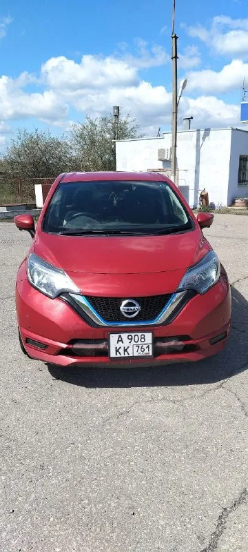 Nissan note e12 2019г в отличном состоянии расход в городе 2.5л расход трасса 5-6л. все системы помощи водителю адаптивный круиз контроль удержание в полосе торможение перед препятствиями. камеры 360 сонары в круг цена 1 350 000 контакты: https://vk. ru/id253004945 - фотография - 1