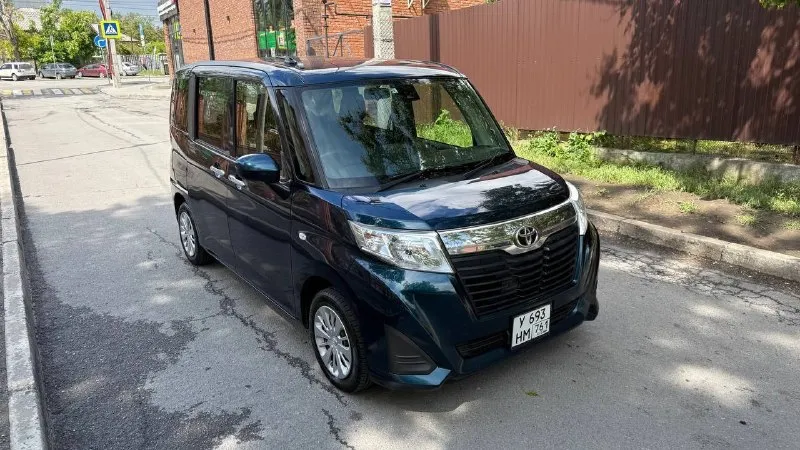 🏎️toyota roomy 2018 г. 📍пробег: 150 000 км 🟢 1 собственник 🟢 зеленая автотека 🟢 родной пробег 🟢 без дтп ✔ электродверь ✔ удержание в полосе ✔ bluetooth, тв, мультируль ✔ кондиционер обслужен ✔ небольшой расход топлива 🔧 автомобиль в отличном состоянии. чистый и ухоженный салон, кузов без нареканий, технически полностью исправен. без вложений. честный и ухоженный автомобиль с прозрачной историей. 🤝 💰цена: 945 000₽ так же возможен trade-in - рассмотрим обмен на ваш автомобиль с доплатой в любую сторону 📞 +7 (928) 909-96-56 - фотография - 2
