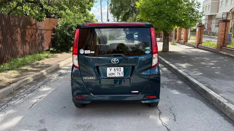 🏎️toyota roomy 2018 г. 📍пробег: 150 000 км 🟢 1 собственник 🟢 зеленая автотека 🟢 родной пробег 🟢 без дтп ✔ электродверь ✔ удержание в полосе ✔ bluetooth, тв, мультируль ✔ кондиционер обслужен ✔ небольшой расход топлива 🔧 автомобиль в отличном состоянии. чистый и ухоженный салон, кузов без нареканий, технически полностью исправен. без вложений. честный и ухоженный автомобиль с прозрачной историей. 🤝 💰цена: 945 000₽ так же возможен trade-in - рассмотрим обмен на ваш автомобиль с доплатой в любую сторону 📞 +7 (928) 909-96-56 - фотография - 3