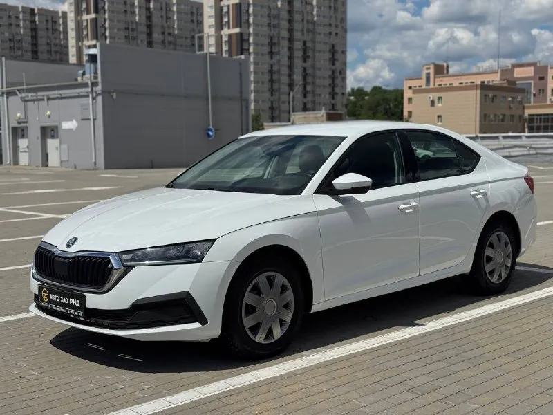 🚘 в продаже skoda octavia год выпуска: 2021 пробег на табло: 125 725 км птс: электронный двигатель: 1.6 бензин трансмиссия: at vin: xw8an4nx7mh065118 цена: 1 430 000 руб. 📞 + 7 (938) 130-35-61 г. ростов-на-дону, тц «сиверс», пр. сиверса, 23 – как нас найти 📍 способы оплаты: — наличные; — кредит (20 банков); — безнал без ндс; — обмен на ваш авто. больше подробностей об авто и способах оплаты узнавайте у менеджера 📲 @autozaorndbot ___________ подбор авто – @auto_zao_bot 🤖 все авто – https://autozao. ru/ 🌐 мы в max. ru/auto_zao_rnd 💬 🗺️ присоединяйтесь к авто зао : — москва — краснодар — авто зао юг (новый регион) - фотография - 1