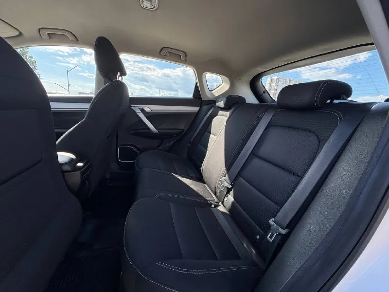 🚘 в продаже geely coolray год выпуска: 2022 пробег на табло: 60 548 км птс: электронный двигатель: 1.5 бензин трансмиссия: amt vin: y4k8622z2pb900621 цена: 1 270 000 руб. 📞 + 7 (938) 130-35-61 г. ростов-на-дону, тц «сиверс», пр. сиверса, 23 – как нас найти 📍 способы оплаты: — наличные; — кредит (20 банков); — безнал без ндс; — обмен на ваш авто. больше подробностей об авто и способах оплаты узнавайте у менеджера 📲 @autozaorndbot ___________ подбор авто – @auto_zao_bot 🤖 все авто – https://autozao. ru/ 🌐 мы в max. ru/auto_zao_rnd 💬 🗺️ присоединяйтесь к авто зао : — москва — краснодар — авто зао юг (новый регион) - фотография - 9
