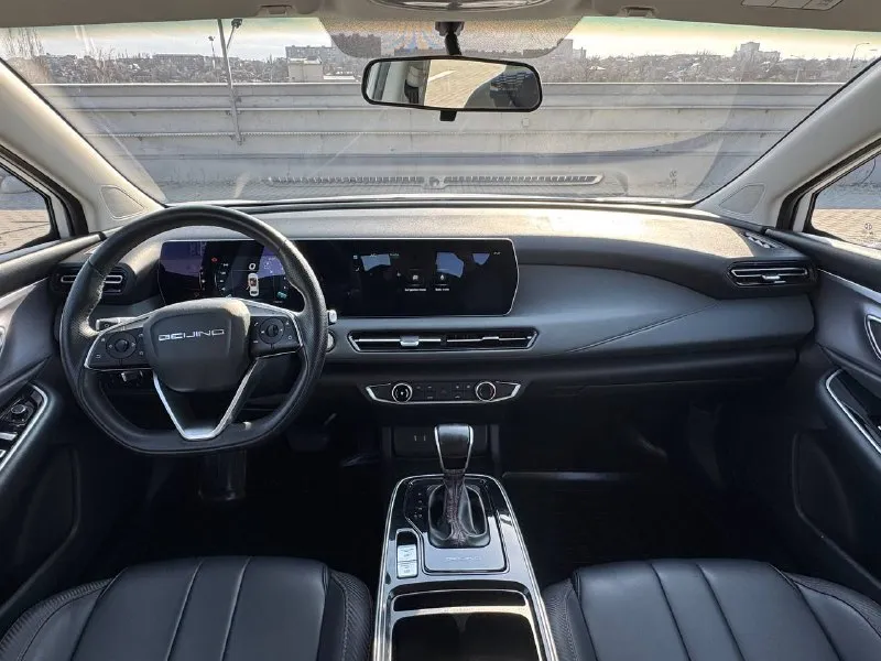 🚘 в продаже baic u5 год выпуска: 2023 пробег на табло: 63 350 км птс: электронный двигатель: 1.5 бензин трансмиссия: cvt vin: xwdclsac8p0000479 цена: 990 000 руб. 📞 + 7 (938) 130-35-61 г. ростов-на-дону, тц «сиверс», пр. сиверса, 23 – как нас найти 📍 способы оплаты: — наличные; — кредит (20 банков); — безнал без ндс; — обмен на ваш авто. больше подробностей об авто и способах оплаты узнавайте у менеджера 📲 @autozaorndbot ___________ подбор авто – @auto_zao_bot 🤖 все авто – https://autozao. ru/ 🌐 мы в max. ru/auto_zao_rnd 💬 🗺️ присоединяйтесь к авто зао : — москва — краснодар — авто зао юг (новый регион) - фотография - 5