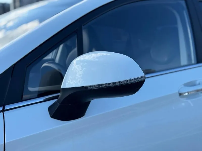 🚘 в продаже baic u5 год выпуска: 2023 пробег на табло: 63 350 км птс: электронный двигатель: 1.5 бензин трансмиссия: cvt vin: xwdclsac8p0000479 цена: 990 000 руб. 📞 + 7 (938) 130-35-61 г. ростов-на-дону, тц «сиверс», пр. сиверса, 23 – как нас найти 📍 способы оплаты: — наличные; — кредит (20 банков); — безнал без ндс; — обмен на ваш авто. больше подробностей об авто и способах оплаты узнавайте у менеджера 📲 @autozaorndbot ___________ подбор авто – @auto_zao_bot 🤖 все авто – https://autozao. ru/ 🌐 мы в max. ru/auto_zao_rnd 💬 🗺️ присоединяйтесь к авто зао : — москва — краснодар — авто зао юг (новый регион) - фотография - 8